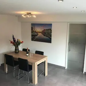 Ellens' Charming Place Center Appartement Oostende